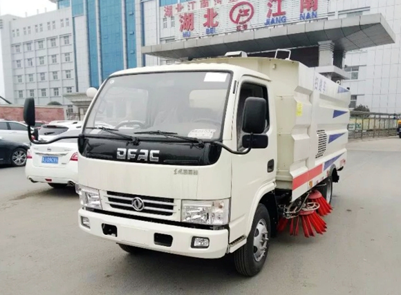 國五東風小多利卡5噸掃路車圖片