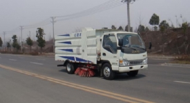 國五江淮5噸掃路車圖片