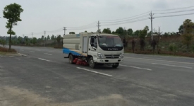 國五福田5噸掃路車圖片